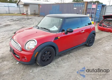 2013 Mini Hardtop Cooper z USA, uszkodzony, nr VIN WMWSU3C50DT677234